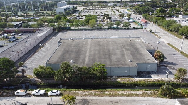 More Photos Of 2500 N Florida Mango Rd, West Palm Beach Freestanding For Sale