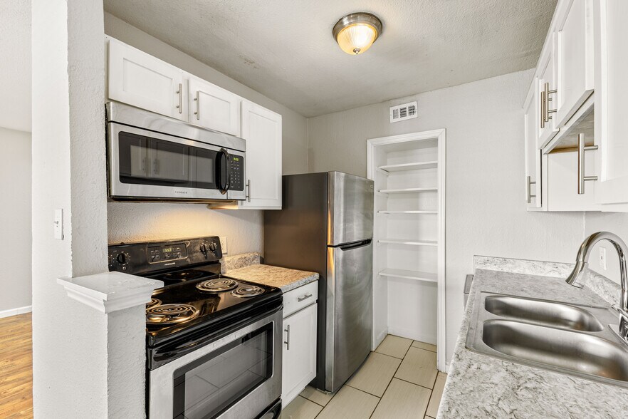 More Photos Of 4950 Live Oak St, Dallas Apartments For Sale