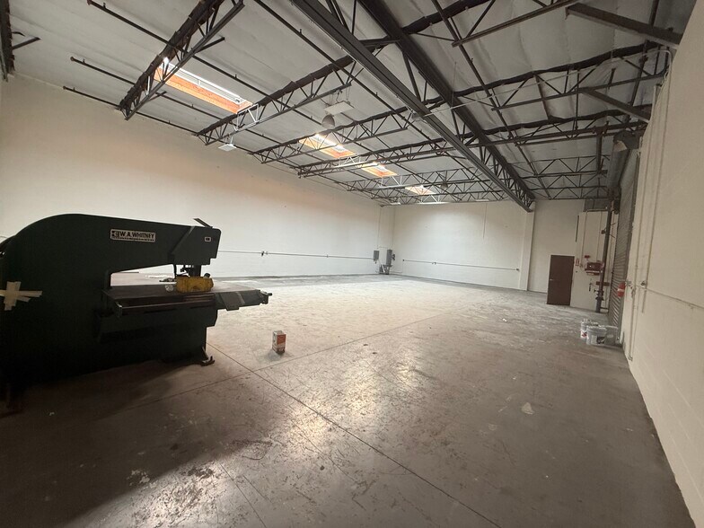 More Photos Of 590 Maple Ct, Colton Manufacturing For Lease