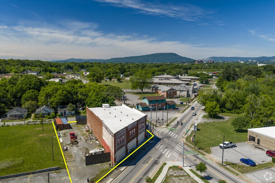 More Photos Of 2200 Glass St, Chattanooga Storefront Retail Residential For Sale