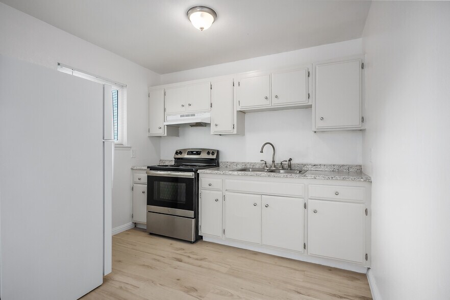 More Photos Of 2105 Webster St, North Las Vegas Multifamily For Sale