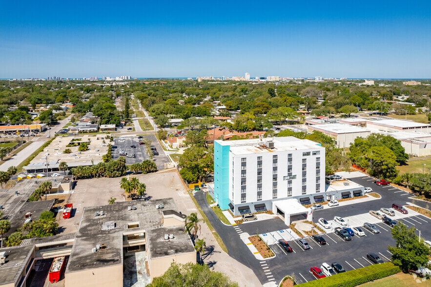 More Photos Of 1520 Jeffords St, Clearwater Apartments For Sale