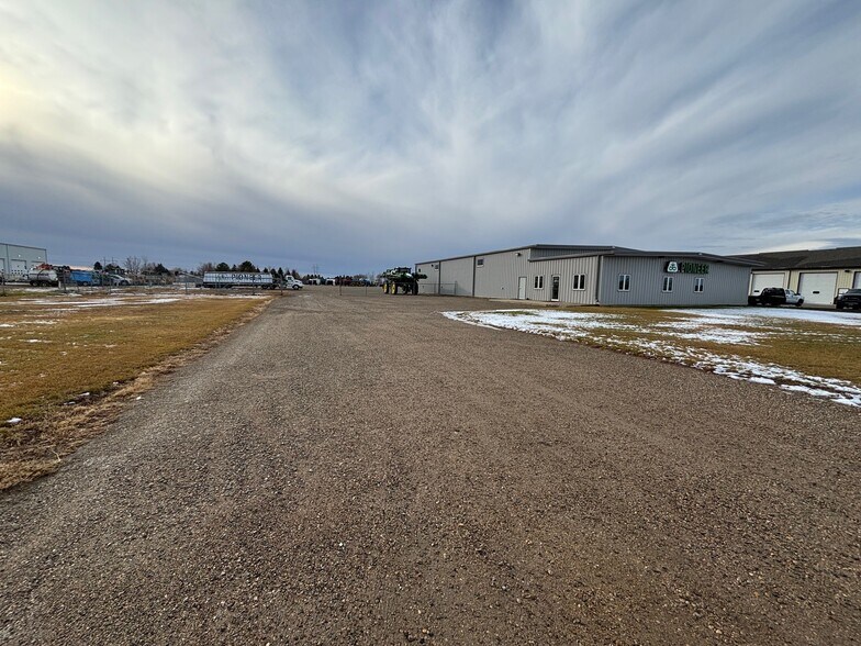 More Photos Of 6220 E Highway 2, Minot Service For Lease