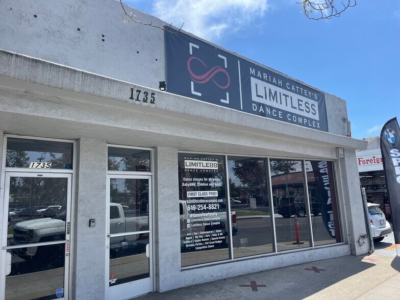 Primary Photo Of 1735 Garnet Ave, San Diego Storefront For Lease