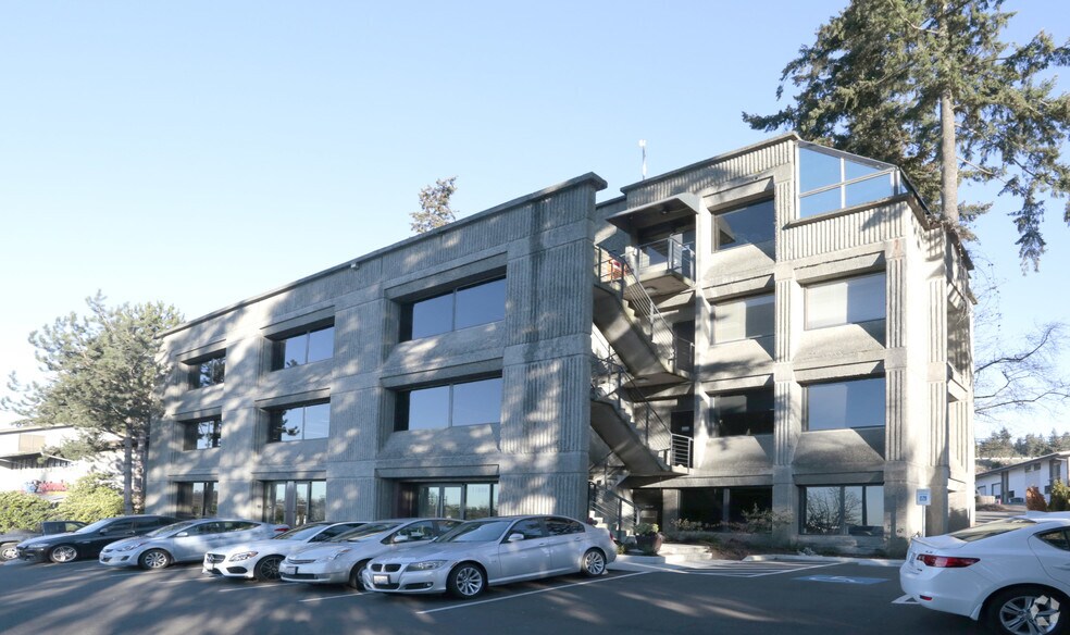 More Photos Of 12828 Northup Way, Bellevue Office For Lease