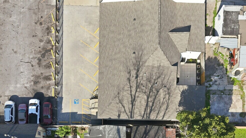 More Photos Of 3911 Fulton St, Houston Religious Facility For Lease