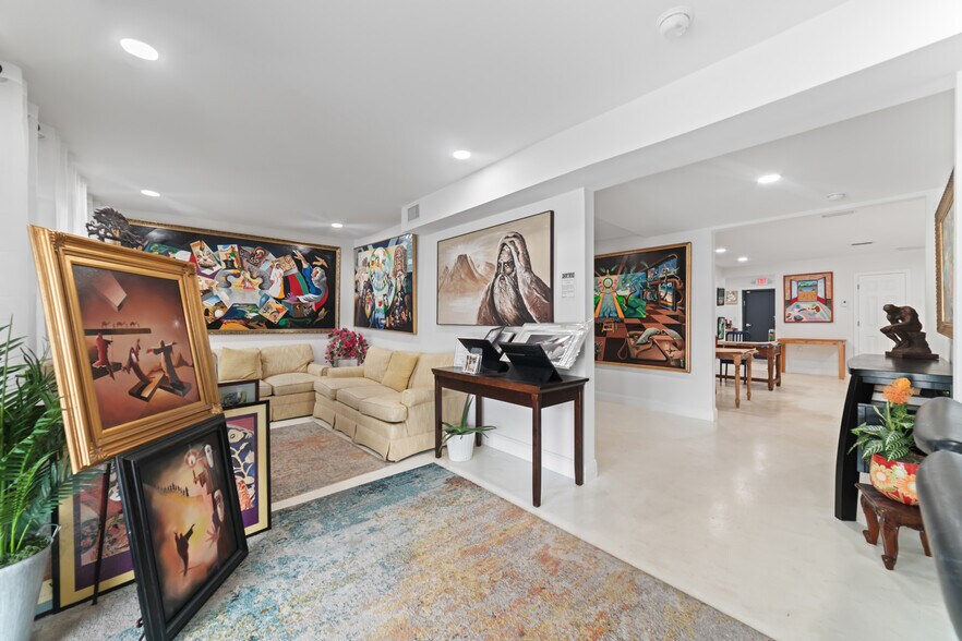 More Photos Of 370 E Prospect Rd, Oakland Park Office For Sale