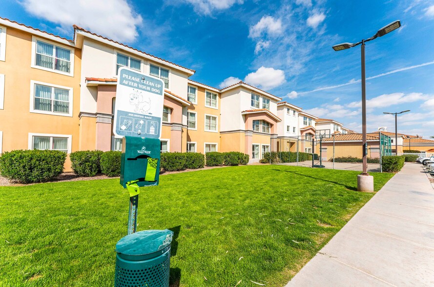 More Photos Of 9880 N Scottsdale Rd, Scottsdale Hospitality For Lease