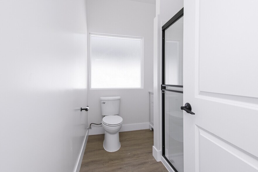 More Photos Of 1823 P St, Sacramento Apartments For Sale