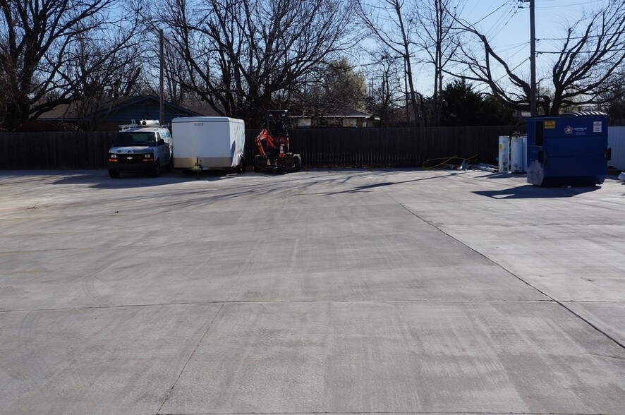 More Photos Of 8320 S Penn Ave, Oklahoma City Office For Lease