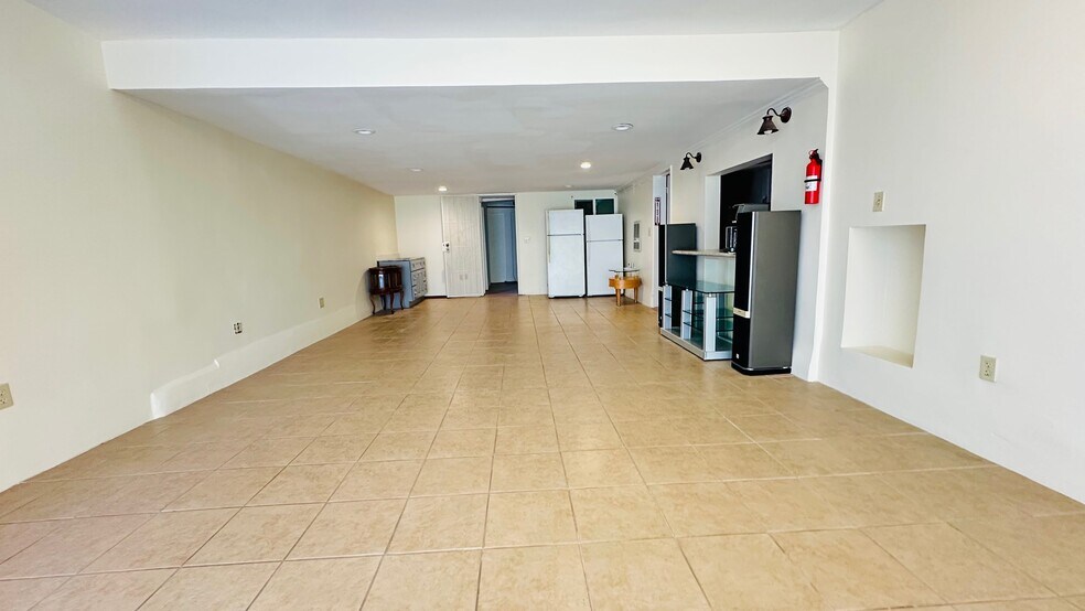 More Photos Of 2809-2815 Macdonald Ave, Richmond Office For Sale