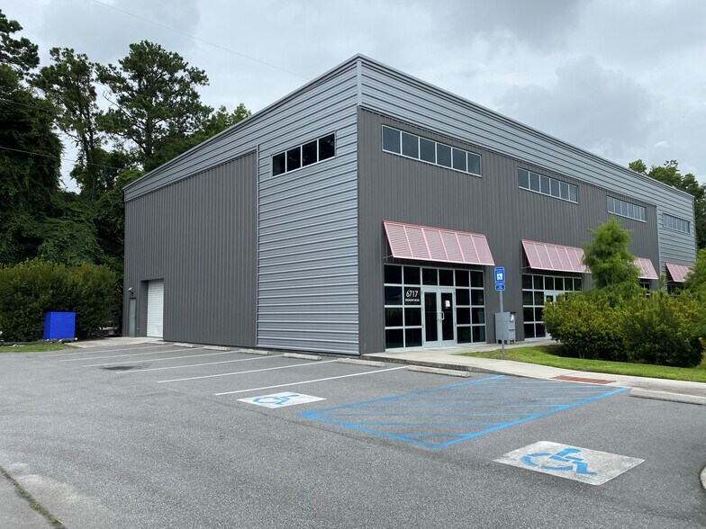 More Photos Of 6717 Skidaway Rd, Savannah Flex For Lease