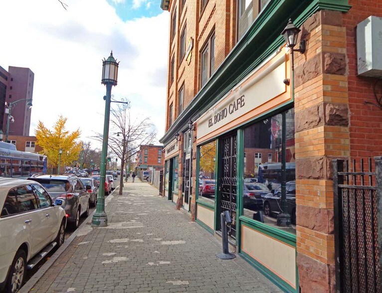 More Photos Of 90-100 Park St, Hartford Apartments For Sale