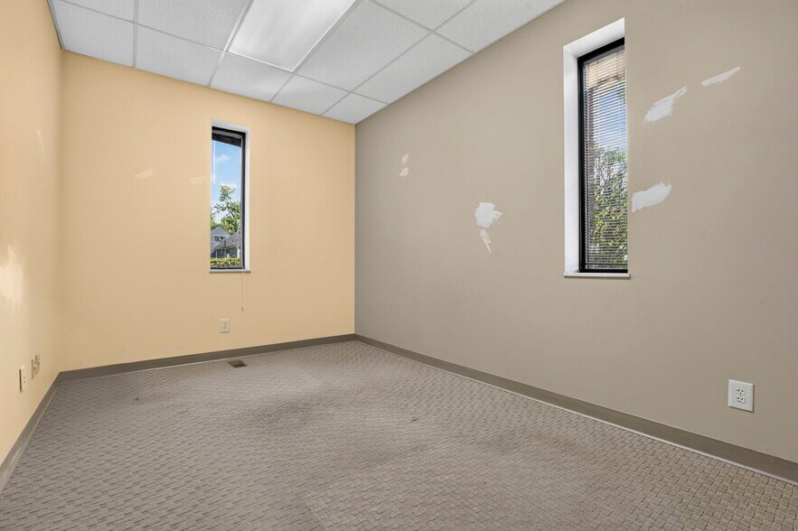 More Photos Of 3900 E Livingston Ave, Columbus Medical For Sale