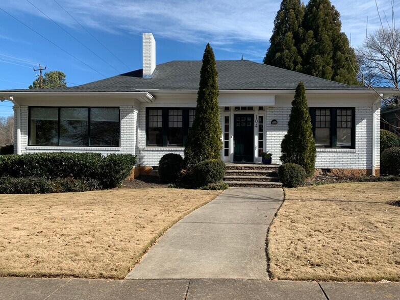 Primary Photo Of 104 Cambridge Ave, Decatur Coworking Space