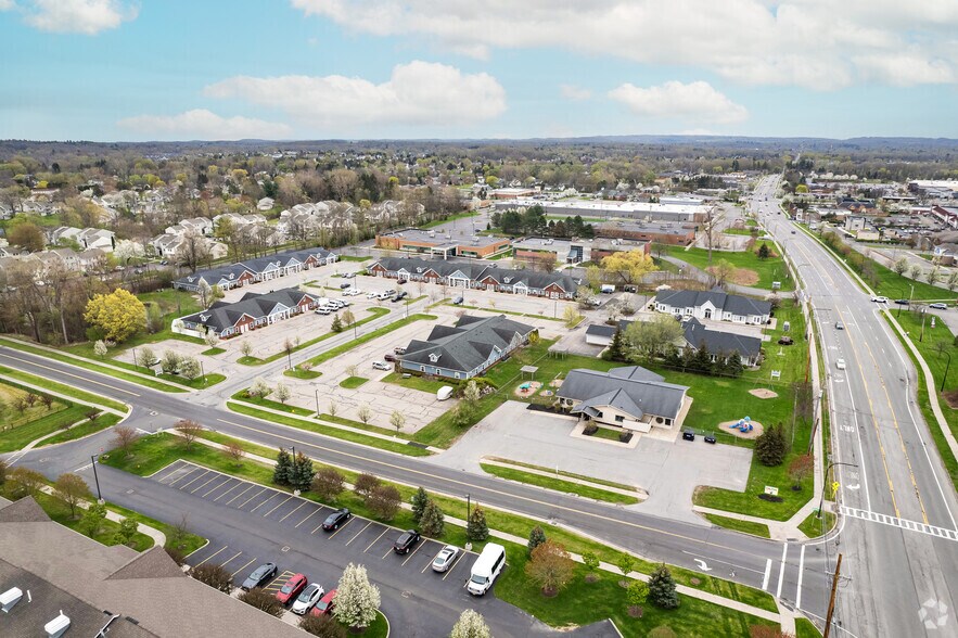 More Photos Of 421-481 PENBROOKE Dr, Penfield Office For Lease