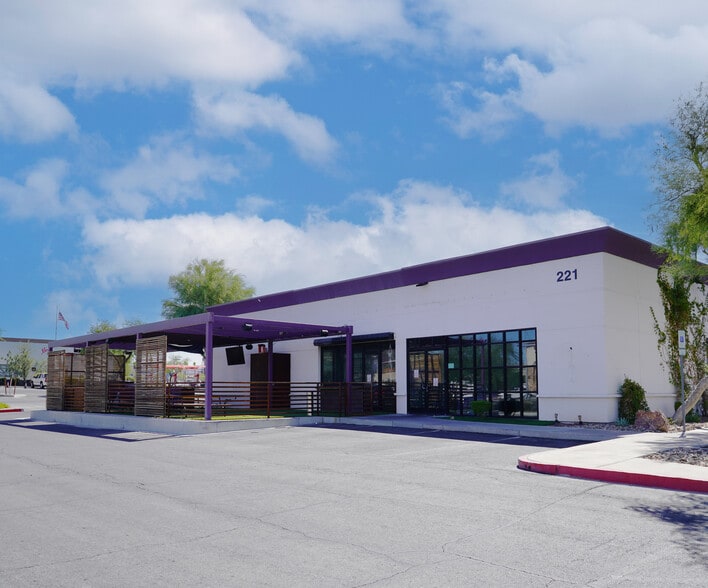 Primary Photo Of 221 N Stephanie St, Henderson Restaurant For Lease