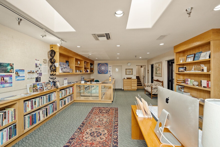 More Photos Of 333 Schnebly Hill Rd, Sedona Religious Facility For Sale