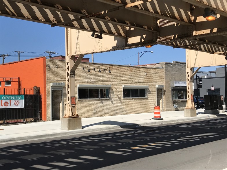 More Photos Of 1800 W Lake St, Chicago Light Manufacturing For Sale