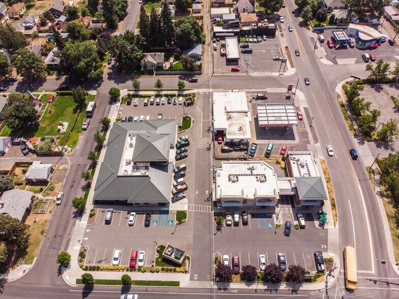 More Photos Of 3707 S Grand Blvd, Spokane Freestanding For Lease