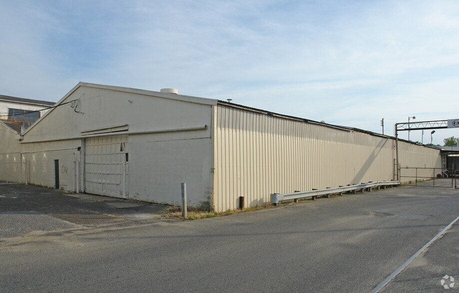 Primary Photo Of 1 Glass St, Bridgeton Warehouse For Lease