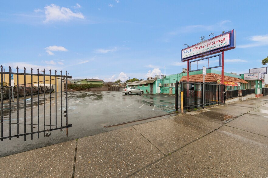More Photos Of 12860 San Pablo Ave, Richmond Restaurant For Sale