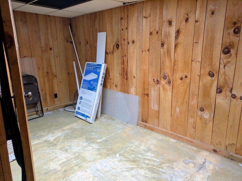 More Photos Of 1001 Greenville Hwy, Hendersonville Medical For Sale