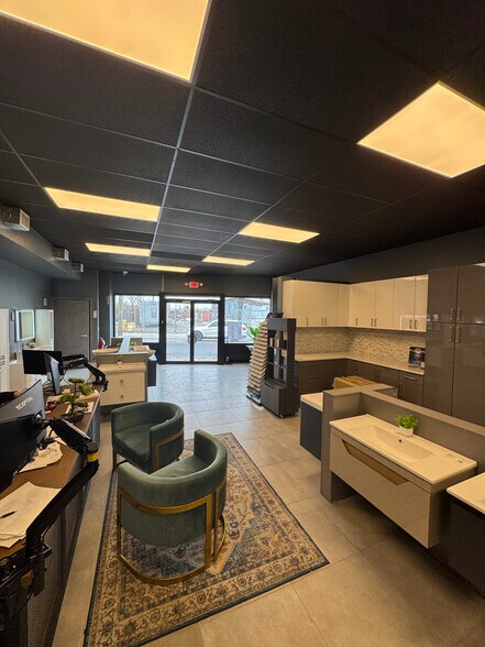 More Photos Of 3000 Richmond Ter, Staten Island Storefront For Lease