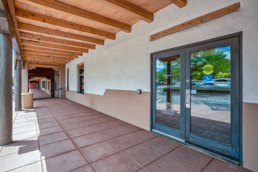 More Photos Of 500 N Guadalupe St, Santa Fe Unknown For Lease
