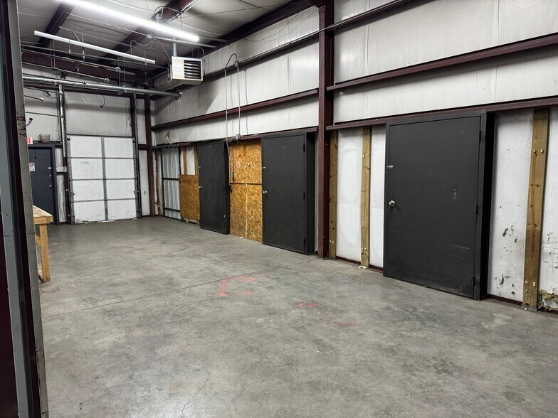 More Photos Of 2029 Brookside Ln, Kingsport Industrial For Sale