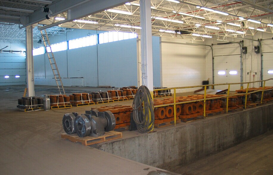 More Photos Of 1601 Church Ave, Winnipeg Warehouse For Lease