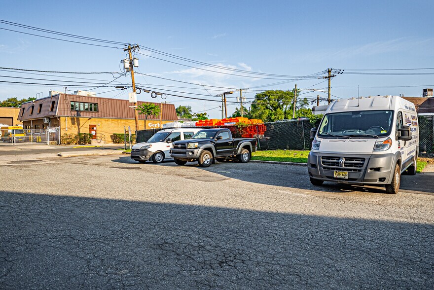 More Photos Of 50 Johnson Ave, Hackensack Light Manufacturing For Sale