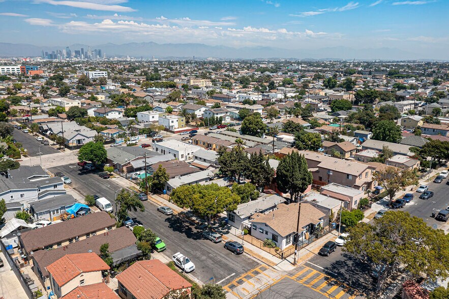 More Photos Of 6612 Menlo Ave, Los Angeles Apartments For Sale