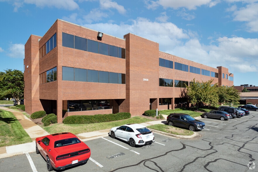 More Photos Of 11208 Waples Mill Rd, Fairfax Unknown For Lease