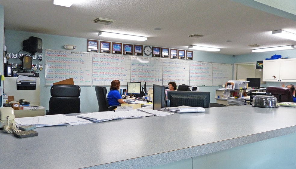 More Photos Of 410 Saeger Ave, Fort Pierce Industrial For Lease