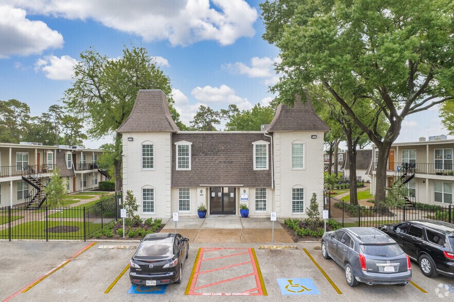 More Photos Of 333 Uvalde Rd, Houston Apartments For Sale