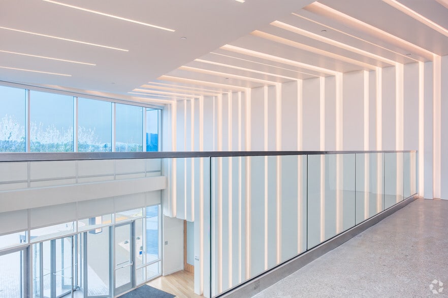 More Photos Of 1 Park Pl, Dublin Office For Lease