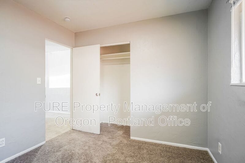 More Photos Of 1049 SE Walnut St, Hillsboro Apartments For Sale