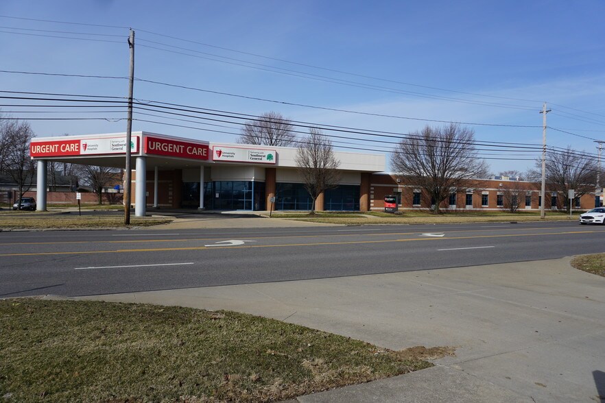 More Photos Of 15900 Snow Rd, Brook Park Medical For Lease