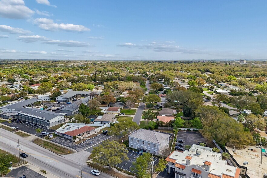 More Photos Of 575 Indian Rocks Rd N, Belleair Bluffs Medical For Lease