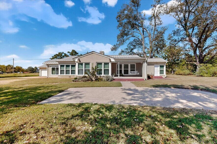 More Photos Of 1800 W Frank St, Grand Saline Land For Sale