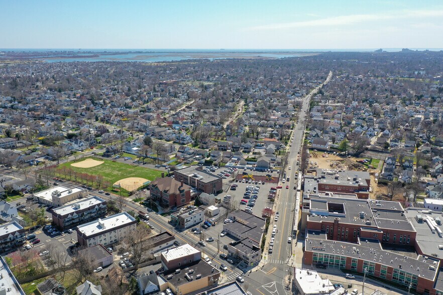 More Photos Of 10 Union Ave, Lynbrook Medical For Sale