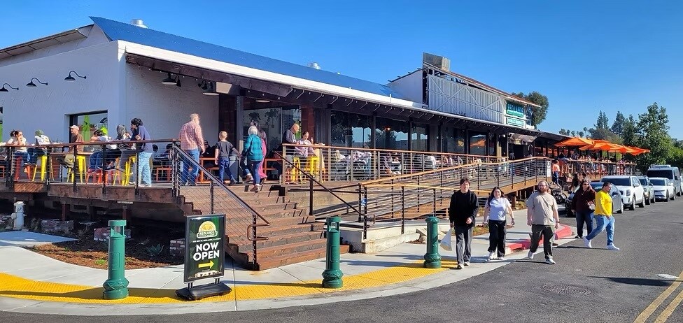 More Photos Of 330 3rd St, Redlands Restaurant For Lease