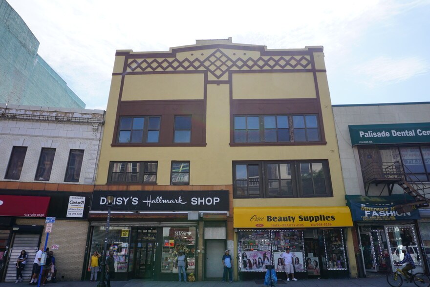 More Photos Of 6-8 N Broadway, Yonkers General Retail For Sale