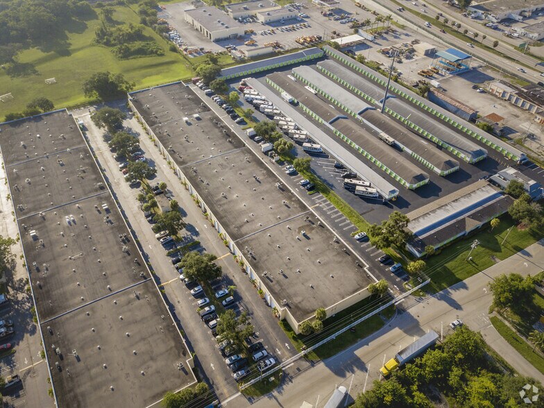 More Photos Of 20815 NE 16th Ave, Miami Warehouse For Lease