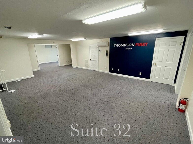 More Photos Of 5201-5215 W Woodmill Dr, Wilmington Medical For Sale