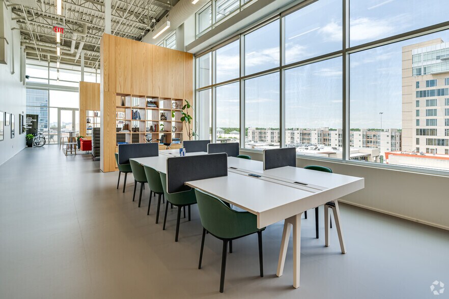 More Photos Of 800 Town & Country Blvd, Houston Coworking Space