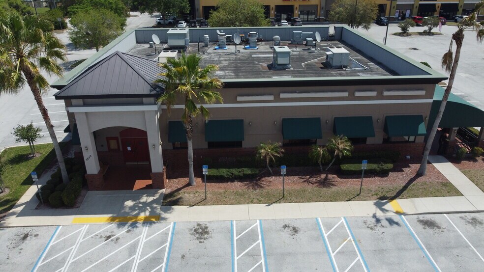 Primary Photo Of 5650 S Florida Ave, Lakeland Restaurant For Lease