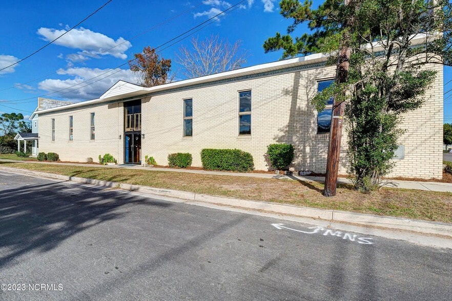 More Photos Of 1201 Castle St, Wilmington Religious Facility For Sale