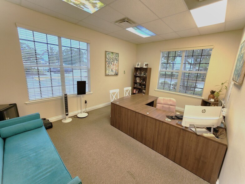 More Photos Of 8195 N Wickham Rd, Melbourne Office For Lease